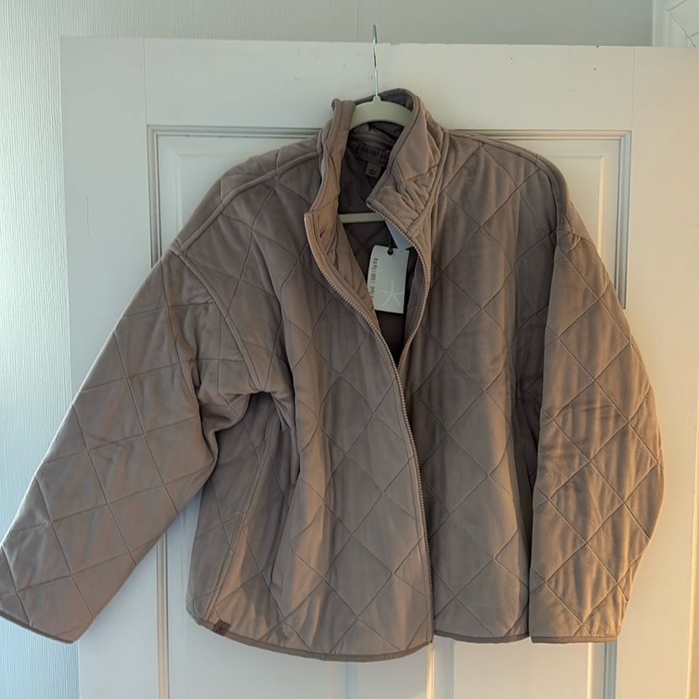Barefoot dreams coat -size large -new with tag